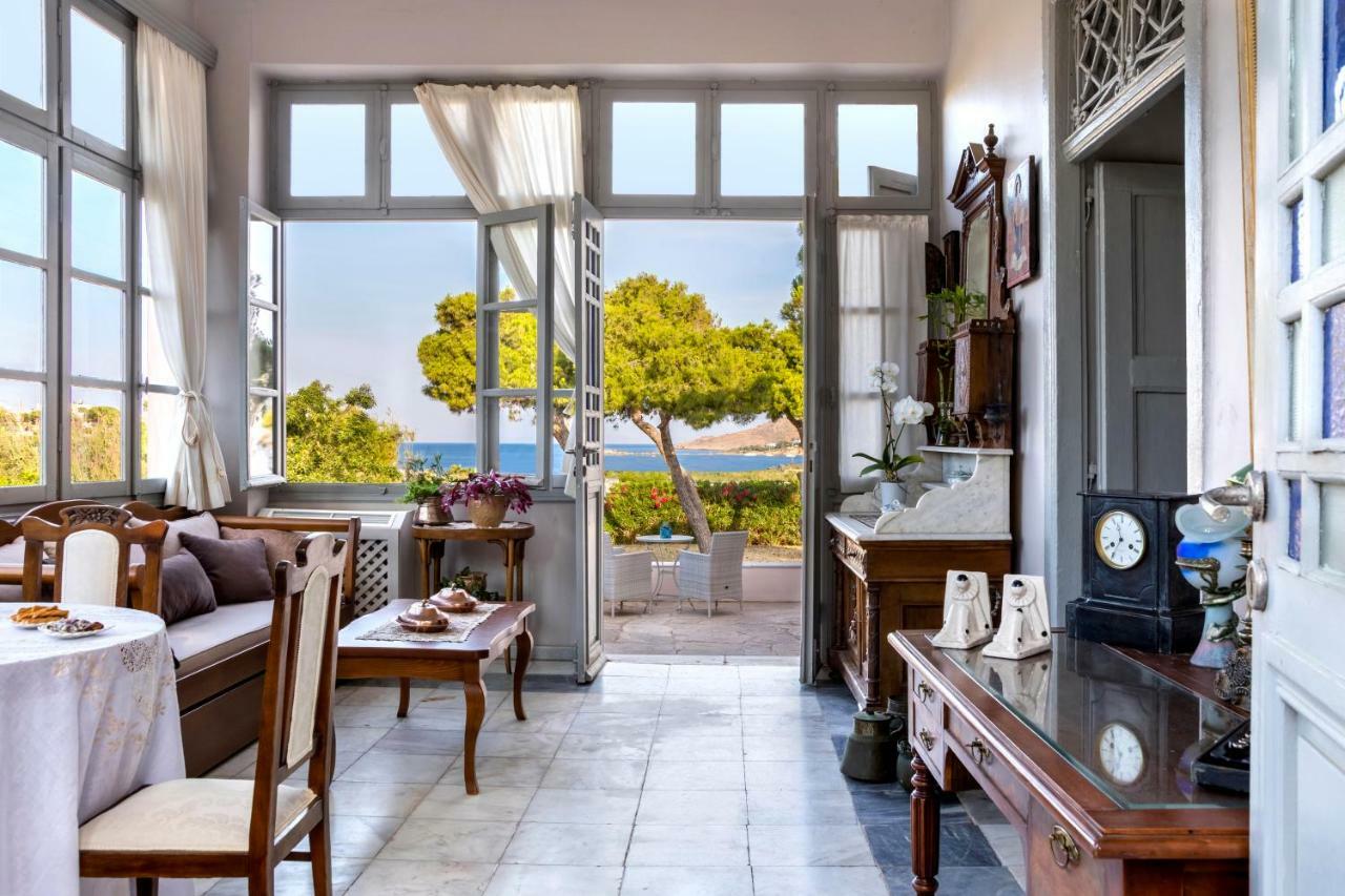 Dellagracia Mansion In Poseidonia Syros Villa Posidhonia  Bagian luar foto